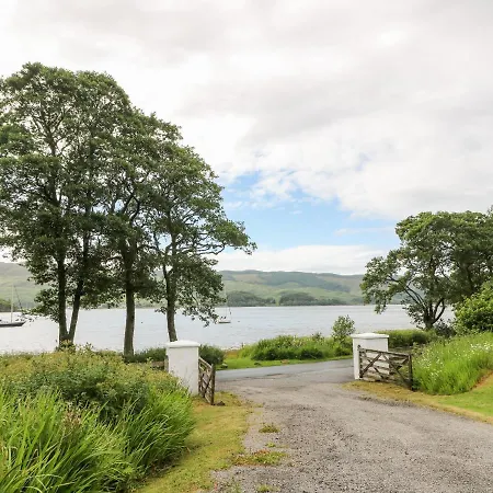 Fearnach Bay House