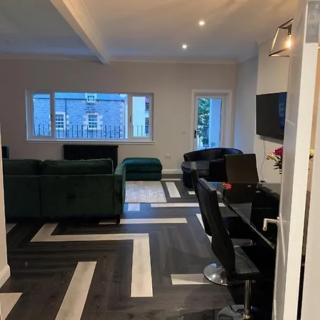 Hillview Apartment