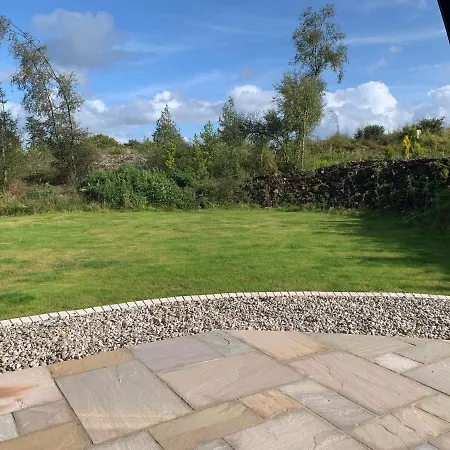 Holiday home Tawny Owl Pod With Hot Tub *