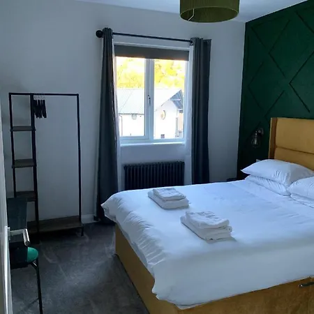 Apartment Hillview