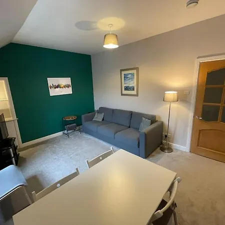 Carronvale. 3 Bedroom Apartment. *