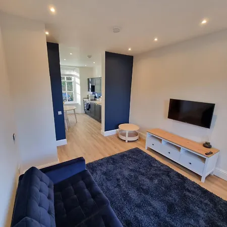 Apartment The Rail & Ferry Den *
