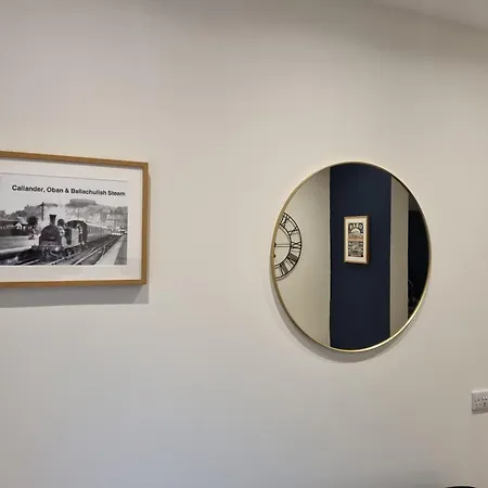 The Rail & Ferry Den Apartment Oban