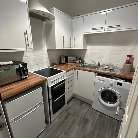 One Bedroom Flat In Town Centre Oban