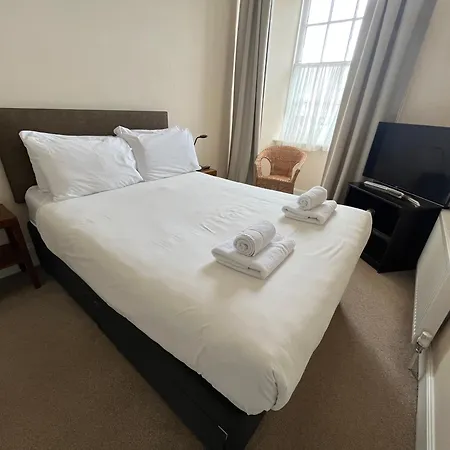 The Kelvin Hotel 3*