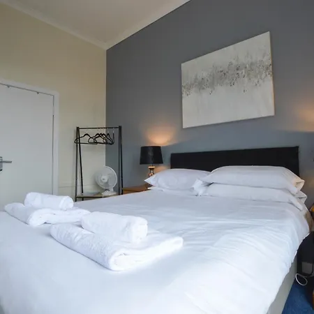 Dalrigh House Guest house *