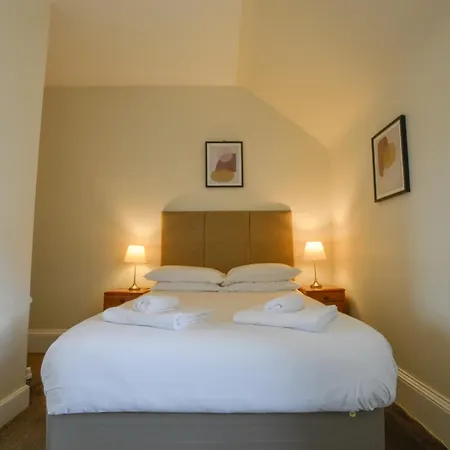 Dalrigh House Guest house *
