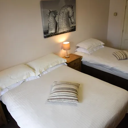 Guest house Corran House
