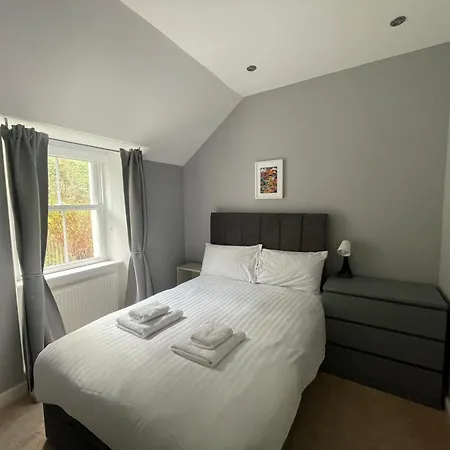 Carronvale. 3 Bedroom Apartment. Apartment *