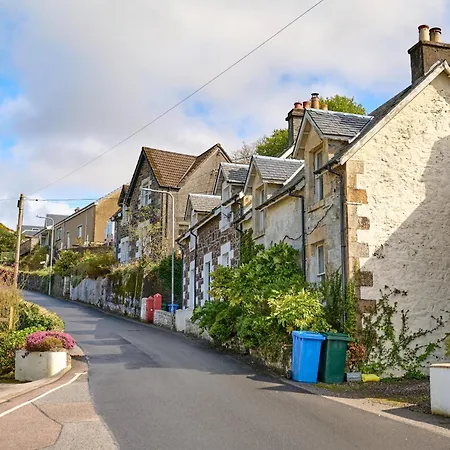 Charming Nr Centre - Terrace & Street Parking * Oban