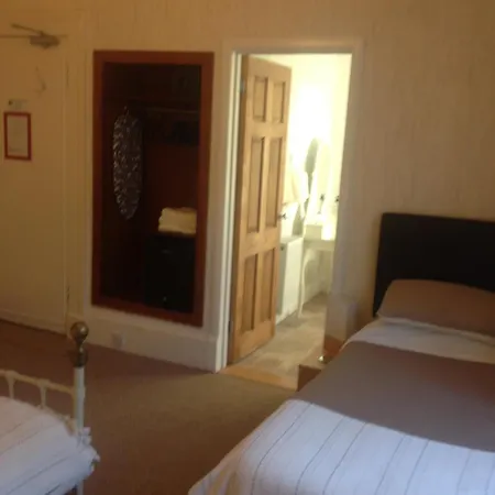 Casa de hóspedes Cameron 3*