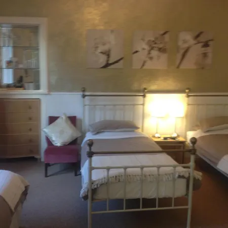 Guest house Cameron