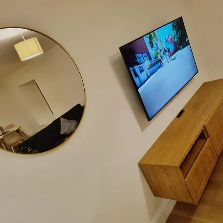 Lorne Apartment