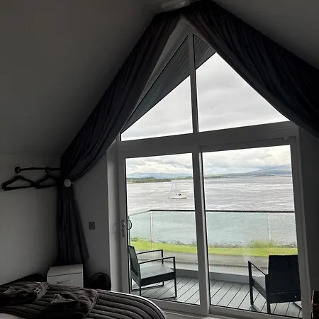 Oyster Connel Hotel 4*