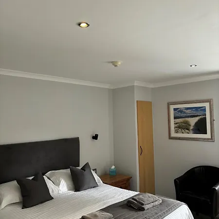 Oyster Connel 4*