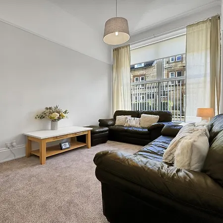 Hayfield Apartment *