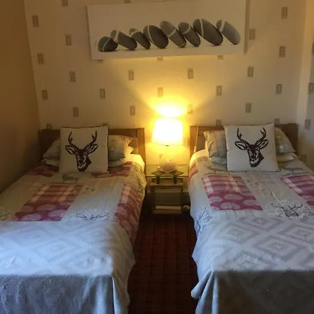 Cameron Guest house 3*