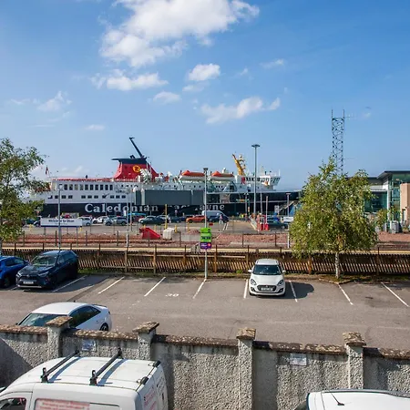 Exceptional 2bd With Bay Views - Next To Ferry Terminal & Train Station *