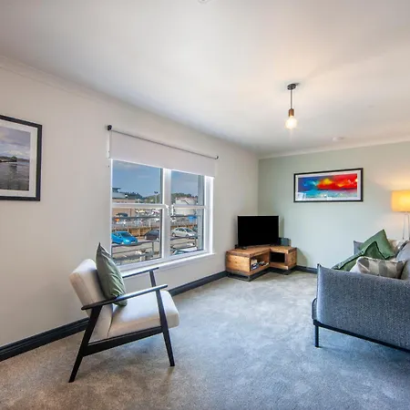 Apartment Exceptional 2bd With Bay Views - Next To Ferry Terminal & Train Station Oban