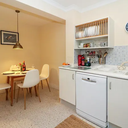 Apartment Seaview Lismore House *