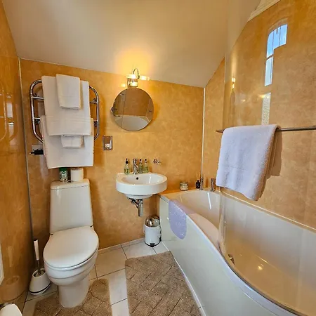 Ards House 4*