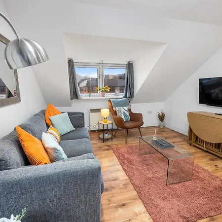 Apartment Beautiful 2br With Mccaigs Tower Views