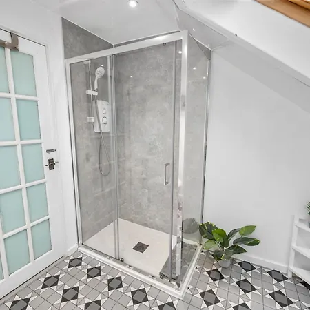 Beautiful 2br With Mccaigs Tower Views * Oban