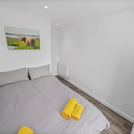 Apartment Newly Renovated 2br In - Walk To Waterfront Oban