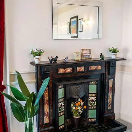Bay Views - Fireplace, Games & Books Oban