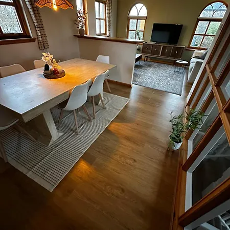 Lochedge House *