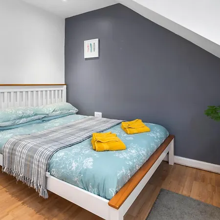 Beautiful 2br With Mccaigs Tower Views Oban