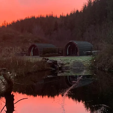 Tawny Owl Pod With Hot Tub Holiday home *