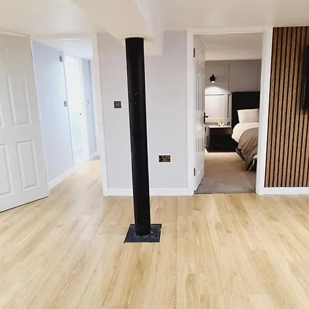 Apartment 5