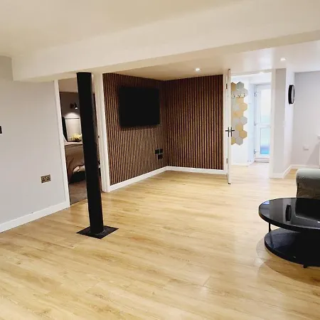 5 Apartment