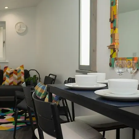 Dunollie Halls Apartment