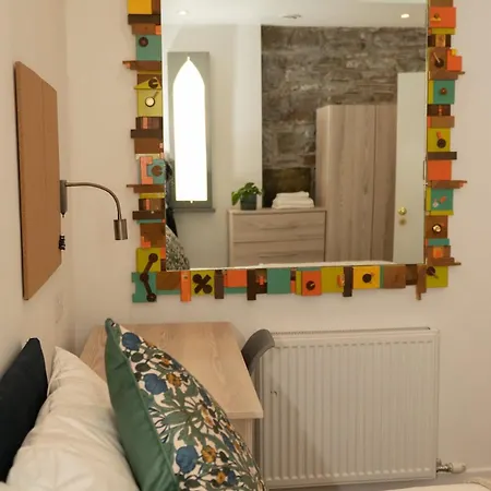 Apartment Dunollie Halls