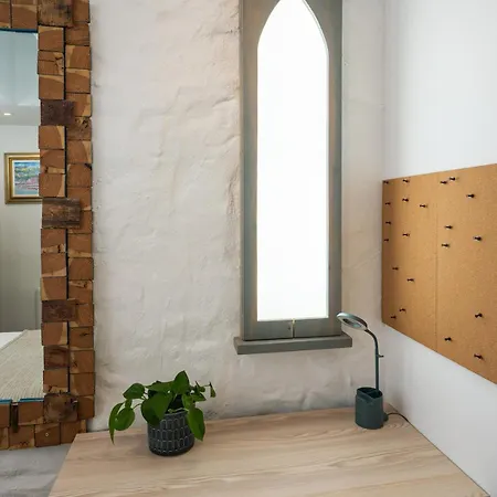 Dunollie Halls Apartment *
