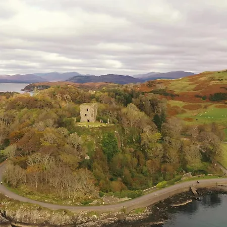 Holiday home Tawny Owl Pod With Hot Tub Oban