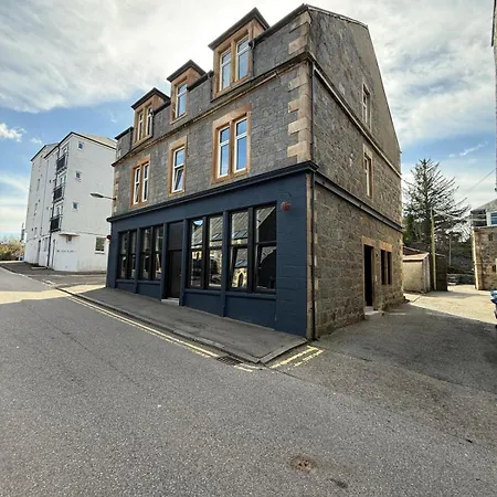 Campbell Street Apartment
