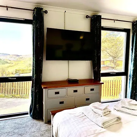 5 Bed House Near * Oban