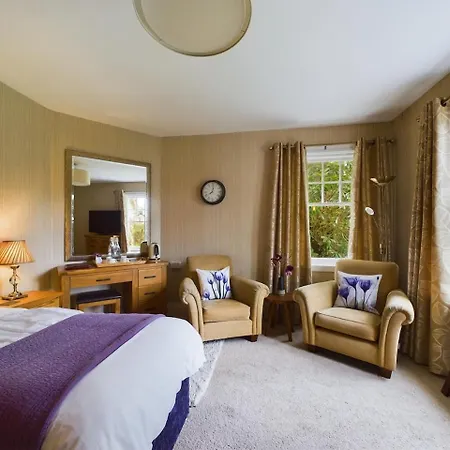 Ards House 4*