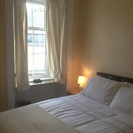 Glengorm Guest House 3*