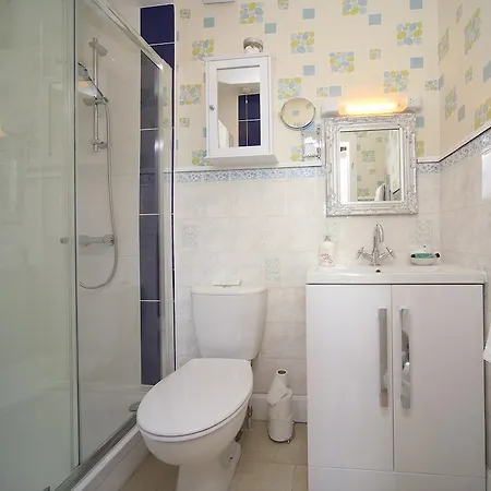 Glenrigh Guest House - Adults Only