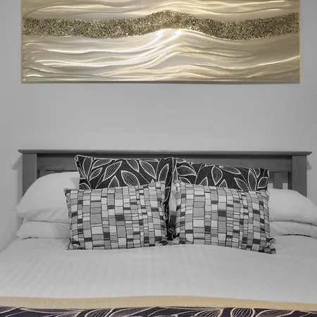 Bed & Breakfast Grove 4*