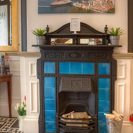 Glenrigh Guest House - Adults Only