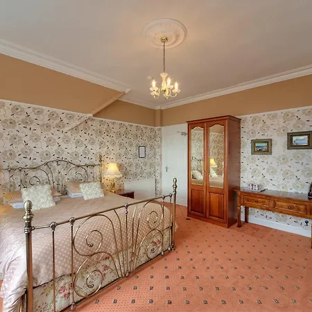 Glenrigh Guest House - Adults Only 4* Oban