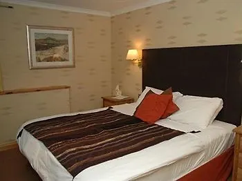 Oyster Connel Hotel