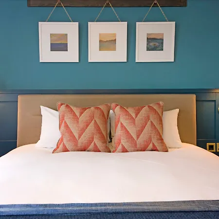 The Perle & Hotel Oban