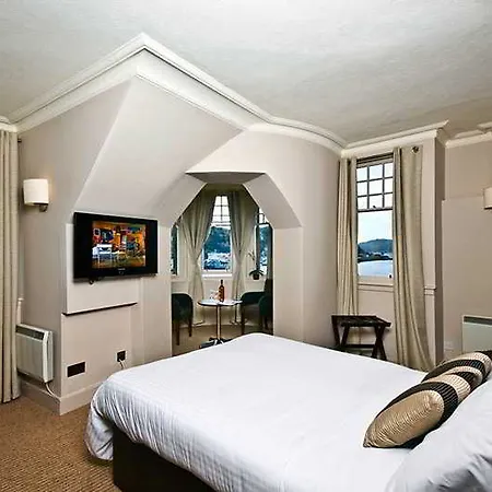 Columba 3* Oban