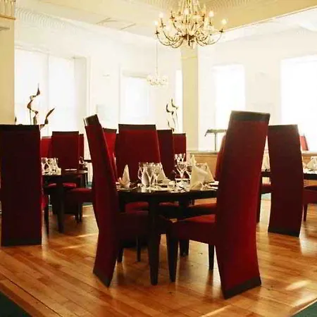 The Perle & Hotel